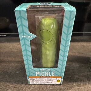 Yodeling Pickle Toy